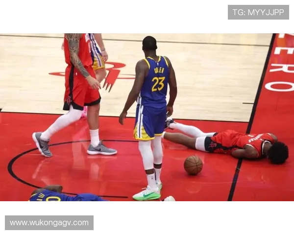 乔丹·汤普森训练完直接去夜店蹦到凌晨？这体力是真实存在的吗