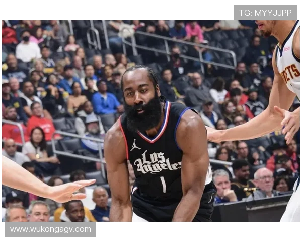 哈登无球效率提升，改变进攻节奏主导球队攻势