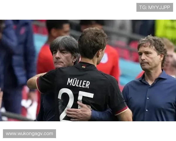 拜仁防线问题持续暴露，防守稳定性下降影响争冠形势